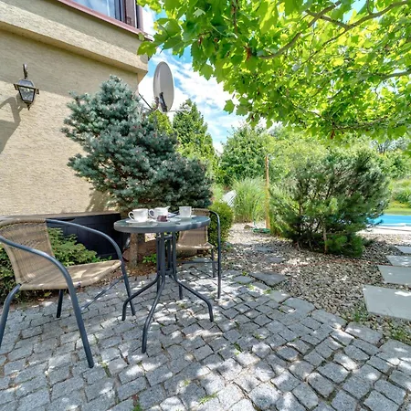 W Starym Sadzie By Interhome Apartmán *