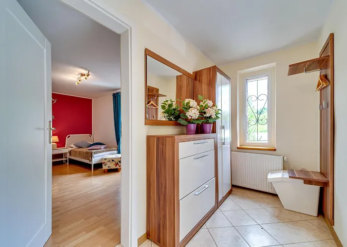 Апартаменти W Starym Sadzie By Interhome Вроцлав