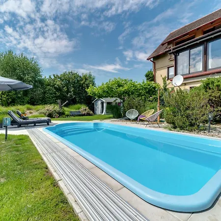 W Starym Sadzie By Interhome Апартаменты