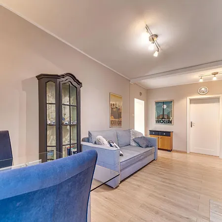 W Starym Sadzie By Interhome * Вроцлав