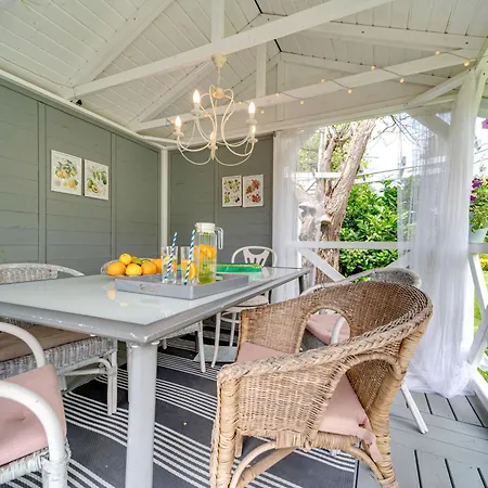 W Starym Sadzie By Interhome Апартаменты Вроцлав