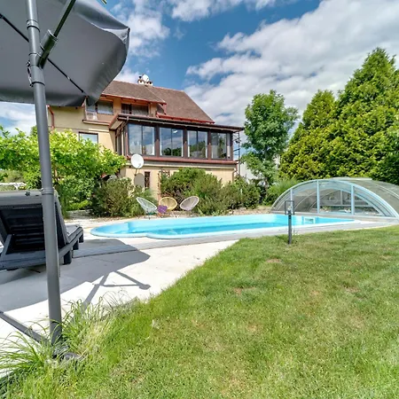 W Starym Sadzie By Interhome Апартаменты