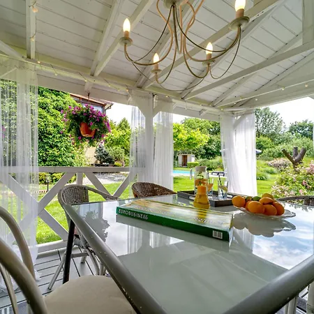 W Starym Sadzie By Interhome Апартаменты *