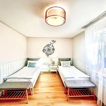 W Starym Sadzie By Interhome Вроцлав